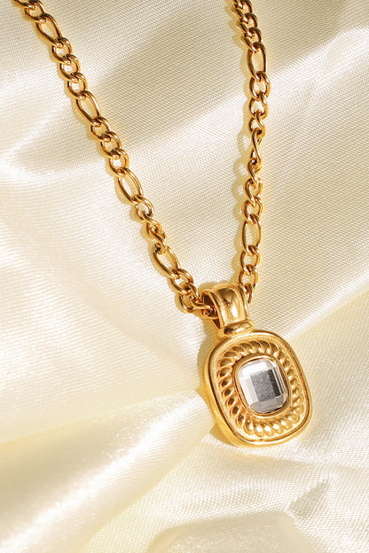 Collar con colgante de diamantes de imitación con incrustaciones chapado en oro de 18 quilates